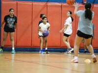 Former WNBA Star Inspires Young Athletes at Cooper City Optimist Practice