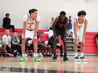 Sagemont Lions Dominate Stranahan Mighty Dragons in Non-Conference Matchup