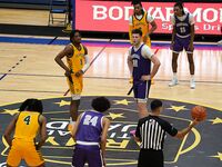 Oak Ridge vs. Gonzaga: MADE Hoops Main Event Basketball Showdown