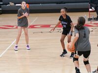 Lauryn Pumphrey Solomon Shines in 5th Grade Miami Suns Matchup