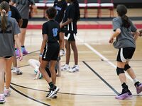 Lauryn Pumphrey Solomon Shines in 5th Grade Miami Suns Matchup