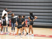 Lauryn Pumphrey Solomon Shines in 5th Grade Miami Suns Matchup