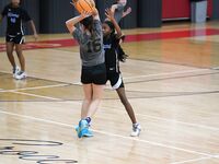 Lauryn Pumphrey Solomon Shines in 5th Grade Miami Suns Matchup